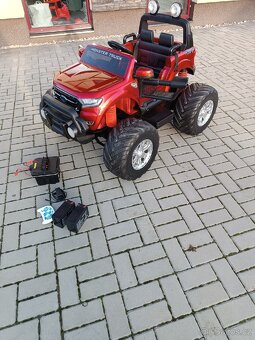 Dětské elektrické autíčko - 2