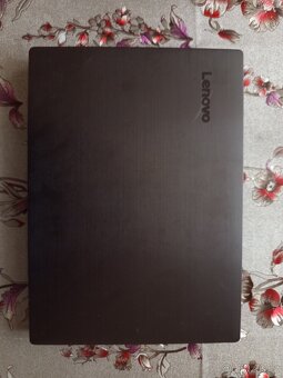Lenovo v330-14ikb na náhradní díly. - 2