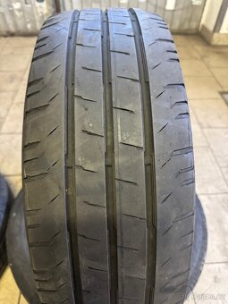 215/60r17C - 2