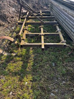 Radličkový kultivátor - 2