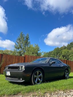 PRODÁM DODGE CHALLENGER 3.6, NOVÝ V ČR - 2