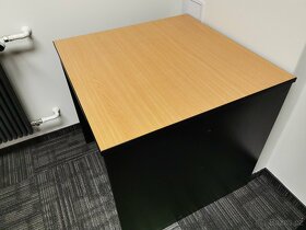 Kancelářský stůl malý - 2
