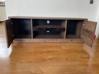 Stolek pod TV - 2