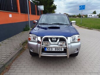 Nissan Navara Double-Cab 2.5 TD 140000 km - 2