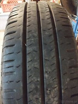 Prodám pneu Nexen 215/70r15 C - 2