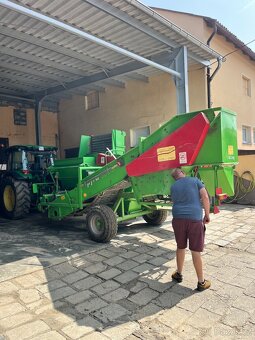 Kombajn na brambory UNIA pyra1500 - 2