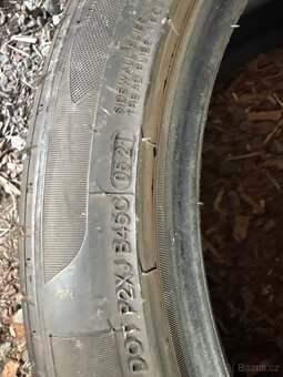 225/45R18 - 2