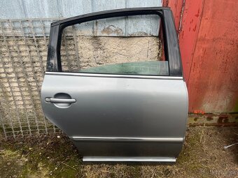 Levé / Pravé zadní dveře VW Passat B5,5 Sedan - 2
