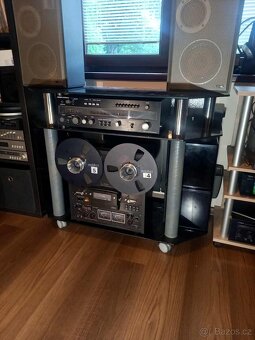 Sestava-SONY-WEGA,v RACKU+repro-WEGA - 2