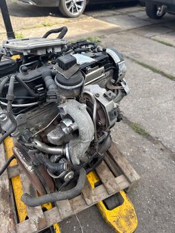 03L253056 G turbo z vozidla Passat 2.0 TDi 103 kw - 2