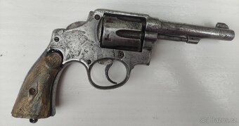 Smith & Wesson - 2