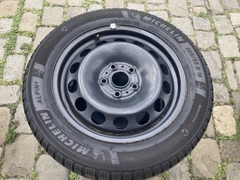 Zimní kola ŠKODA OCTAVIA II 16" 5x112 MICHELIN 205/55R16 - 2