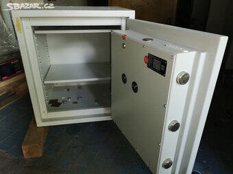 Sleva Použitý trezor Format Rubin 20 (BT:III) - 2