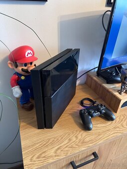 Playstation 4 + ovladac + hry - 2