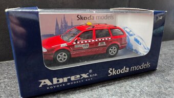 Škoda Octavia Combi Taxi AAA 1:43 Abrex - 2
