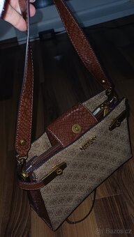 Kabelka Guess - 2