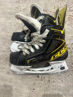 Brusle CCM Super Tacks vel. 35 - 2