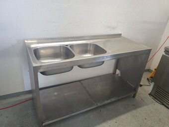 Nerezový dvoudřez - 2