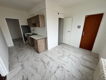 (383) Pronájem, byt 3+1, 67 m, Sídliště 989, Šluknov - 2