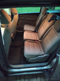 Seat Alhambra 2015, 103Kw, 2.0tdi. Pěkná - 2