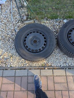Plechová kola 5x112 R16 Superb/Passat zimní pneu 215/60 - 2