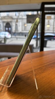 iPhone 11 64GB - 2