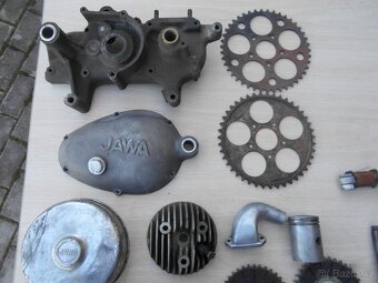 Jawa 98 Robot motor díly levně - 2