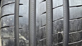 Letní pneu 235/45/17 Good Year - 2