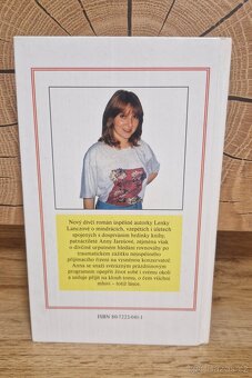 Lanczová Lenka - "Postel plná růží" - 2