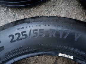 225/55R17 - 2