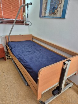 Zdravotní polohovací postel - 2