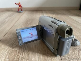 MiniDV kamera Sony HC16E - 2