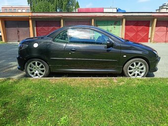 Peugeot 206 cc 2.0 benzín - 2