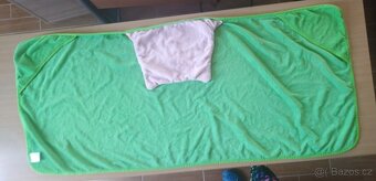 Osuška s kapuckou, rozměr 140cmx60cm - 2