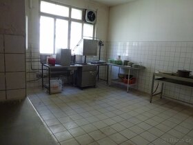 vybavení kuchyně - 2