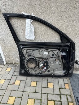 Škoda Octavia 2 všechny dveře barva 9910. - 2