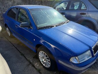 Škoda Octavia 1.6 i - 2