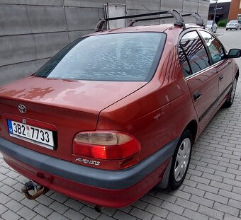 Toyota Avensis - 2