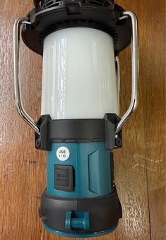 Makita DMR056 rádio se svítilnou,BlueTooth,DAB - 2
