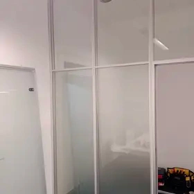 Kancelář Dveře Okno Sklo Příčka Nábytek Al profily - 2