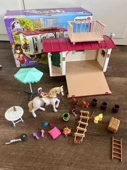 Schleich Karavan pro kamarádská setkání - 2