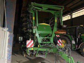 Secí stroj John deere 750A 6 m - 2