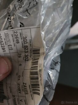 Panty přední kapoty Passat - 2