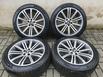 Alu kola peugeot 5x108 r18 8j et27 pneu 235/45/18 - 2