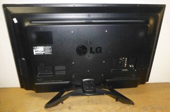 LED televize 107cm LG, 42 palců, nemá DVBT2 - 2