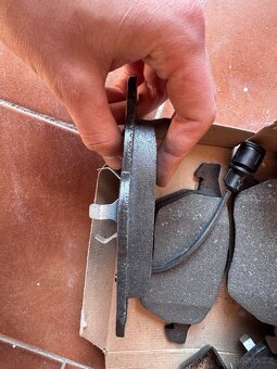 Brzdové destičky na Audi A6 C400 4.2TDI - 2