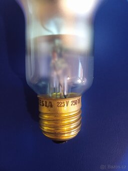 Prodám žárovky Tesla 225V,250W - 2
