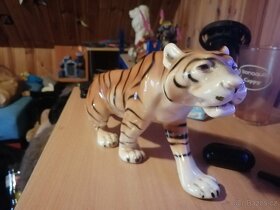 Prodávám porcelán royal dux tygr - 2