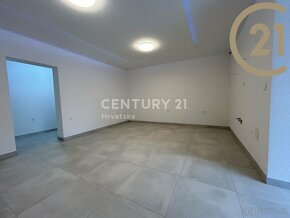 Prodej bytu 4+kk (70 m2) s dvěma terasami - Poreč, Istrie, C - 2