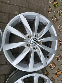 ALU disky kola 5x112 VW R17 Golf ET48 5G0 Octavia Škoda - 2